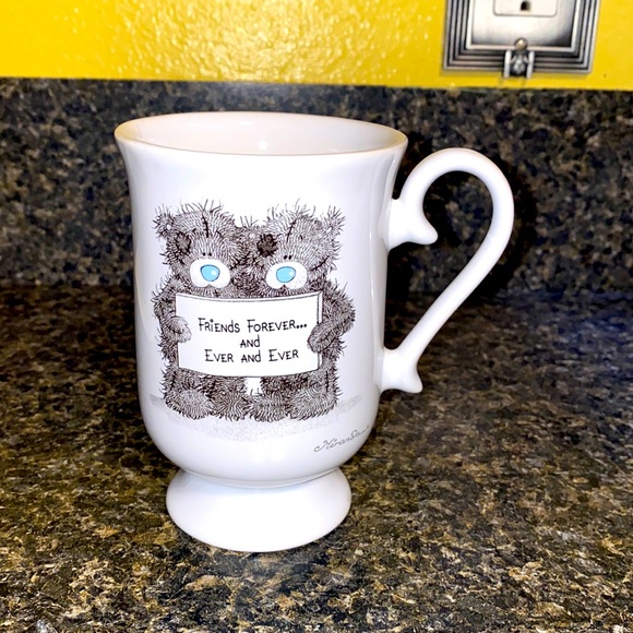 PAPEL GIFTWARE Accents & collectibles “Friends Forever and Ever and Ever” mug - Picture 1 of 7